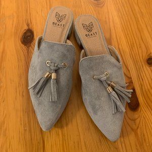Beast Fashion Gem Gray Tassel Suede Flat Mule 8
